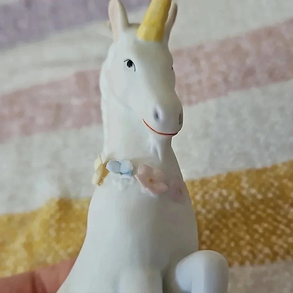 1983 UNICORN - Picture 4 of 5